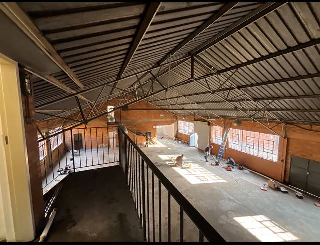 619M² WAREHOUSE TO LET IN EASTLEIGH